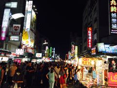 -六合夜市