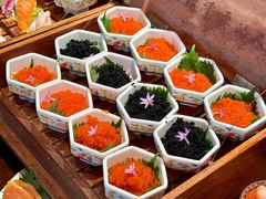 -雍容荟帝王蟹活龙虾展台自助(IFS黑金店)