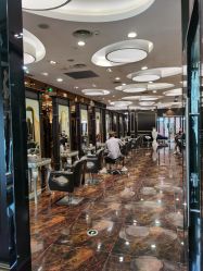 点击看大图 -八佰伴8008星级形象店