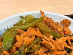 -同济大学本部学苑饮食广场