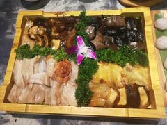 -慢丽江·云南野生菌土鸡锅(付家庄店)