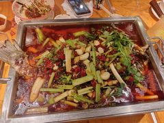 -琥珀老六龙虾(四里河店)