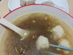 -小杨生煎(金山百联购物中心3楼店)