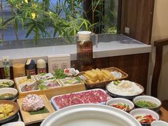 -四点金粥底火锅(沂州里店)