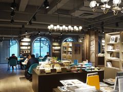-光海书局(南京东路第一百货店)