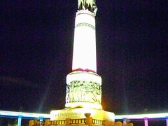 -人民防洪胜利纪念塔