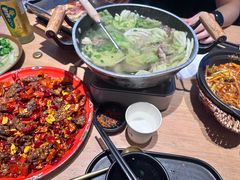 -川堂风·跷脚牛肉·乐山爆炒(宝山日月光店)