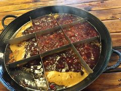 -岗上渣渣老火锅(两路口店)