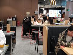 大堂-麦当劳(北京大兴机场二层国内到达(安检外)店)
