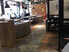 大堂-严厨老坛酸菜鱼(吴江万宝店)