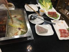 -百年川椒重庆老火锅(光谷店)