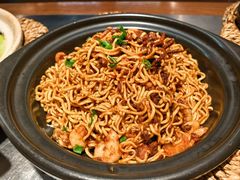 海鲜炒面-胡叨叨黄油砂锅焗海鲜(百家湖1912店 )