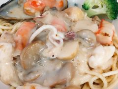 白汁海鲜烩意粉-百草堂餐厅