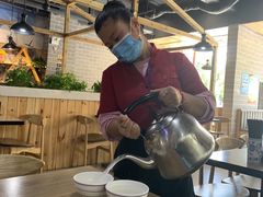 大堂-海生炒面  盐池手抓羊肉馆(鼓楼南街店)
