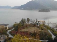 阳台外的湖景-宁波九龙湖开元度假村