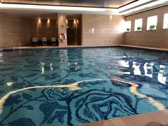 -盛捷游泳·潜水·高尔夫培训(凯德广场店)