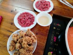 -苗伯妈酸汤火锅