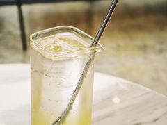 菠萝气泡水-糖房咖啡(南锣鼓巷店)
