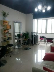 -Mix Boom Hair salon