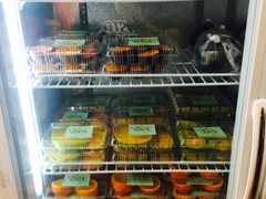 -志龙皇冠吃货椰子铺