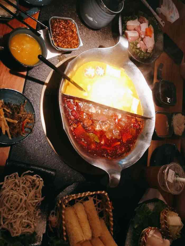 凑凑火锅·茶憩(太原公元时代城店)-"只要去过就会爱上的一家店 [薄荷
