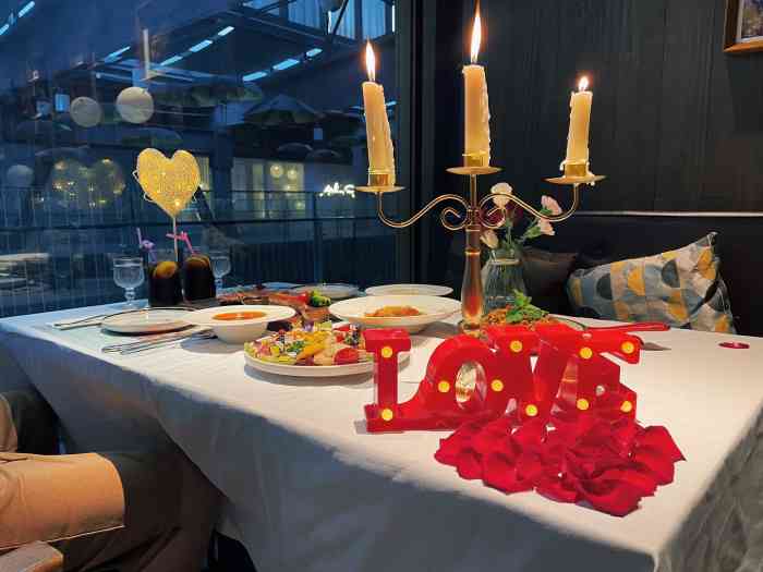 西缘花厨·鲜花西餐厅(运河外滩店)