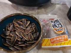-沪小胖小龙虾(淮海中路旗舰店)