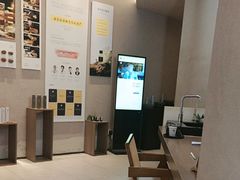 -灸春堂·艾灸·痛症·整脊连锁(之江银泰店)