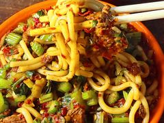 -玲玲米粉·新疆现炒米粉(大十字总店)