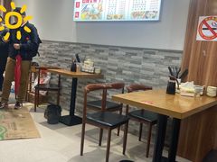 -黄阿姨锅贴大王(万航渡路店)