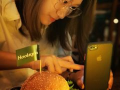 -Hooley's活利仕西餐厅(珠江新城店)