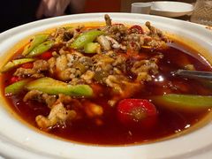 -渝信川菜 · 川味家常菜(财富购物中心店)