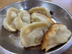 -黄阿姨锅贴大王(万航渡路店)