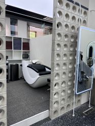 -Hair Co.一间沙龙