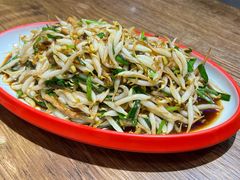 家常小豆芽-叶派龙虾•招牌香辣蟹·海鲜(中海国际店)