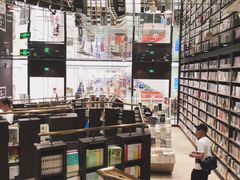 -钟书阁(群光广场店)