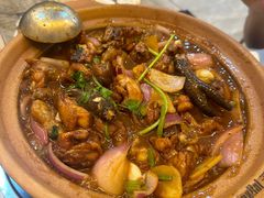 生蚝鸡煲-东记炭炉·海鲜鸡煲(龙华店)