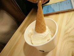保加利亚玫瑰冰淇淋-ICEPOPO MILK(玉兰店)