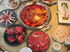 -茅草房·河畔园林火锅