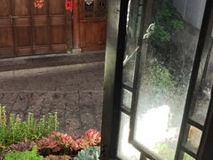-桥边小楼·手工云南菜·古城观景小楼
