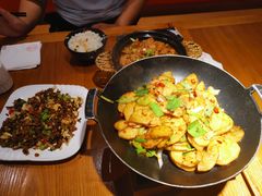 回锅土豆片-巴依老爷新疆美食(望京小街店)