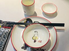 餐具摆设-小厨师·二十年沈家门小海鲜(百井坊巷店)