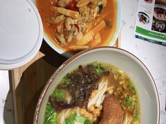 -百春原湖南牛肉粉(百联世纪店)
