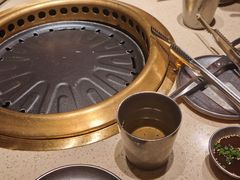 -蚂蚁洞·烤肉大营地(上海静安大悦城店)
