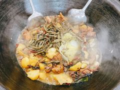 -哈尔滨东北铁锅炖(都督街店)