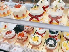 -花花卷卷·鲜食蛋糕(静安久光百货店)