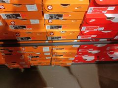 -NIKE上海青浦优选体验店