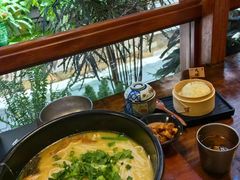 -银米·云南传统过桥米线(双廊黑金冠店)
