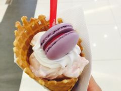 草莓芝士马卡龙-DQ·蛋糕·冰淇淋(金桥店)