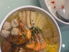 -沪华海鲜大酒楼(南汇店)